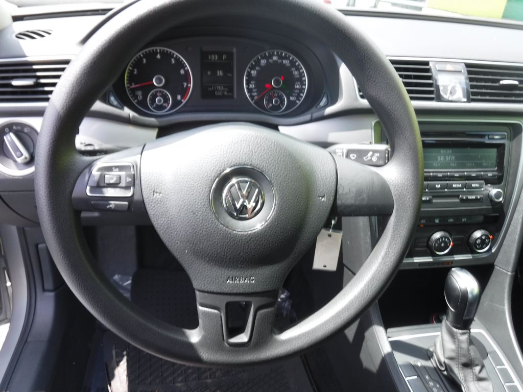 Used 2014 Volkswagen Passat For Sale